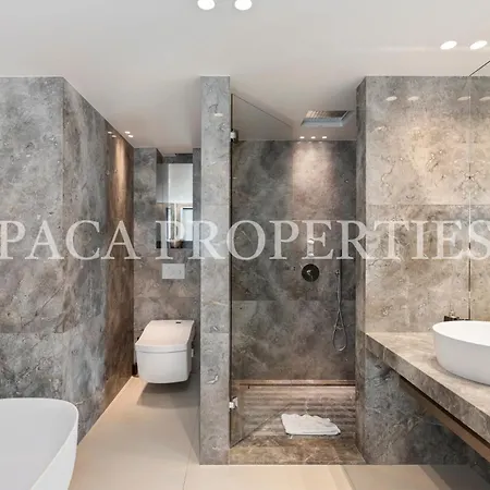 Paca -401- 5 Luxe * Cannes