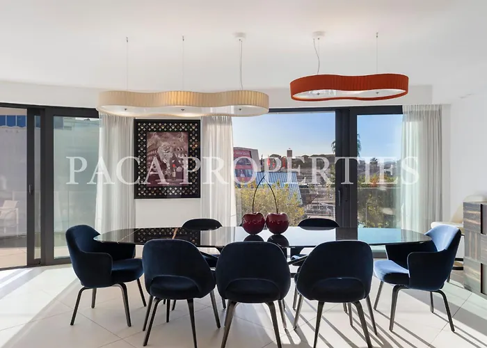 Paca -401- 5 Luxe * Cannes