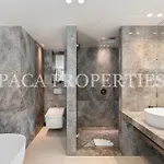 Paca -401- 5 Luxe * Cannes